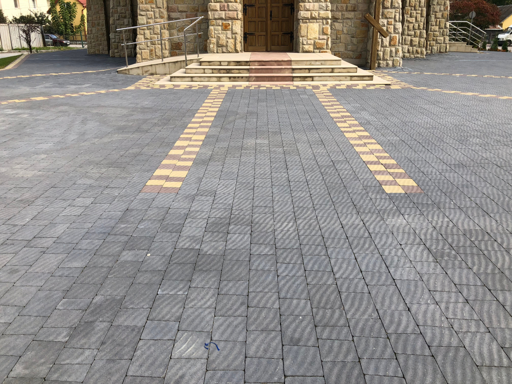 Perspective,view,monotone,gray,brick,stone,pavement,on,the,ground
